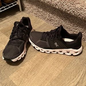 Womens Cloudswift On Tennis shoes